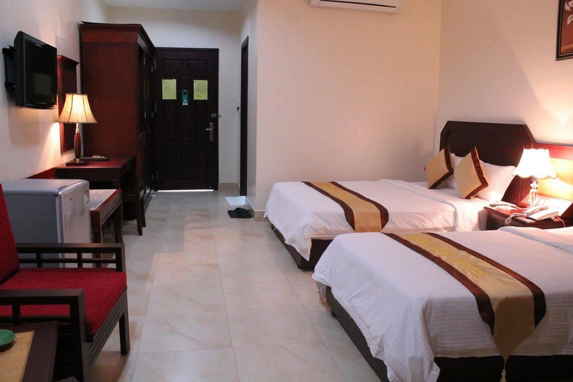 Hung Long Harbour Hotel Cat Ba Dong Khe Sau Dış mekan fotoğraf