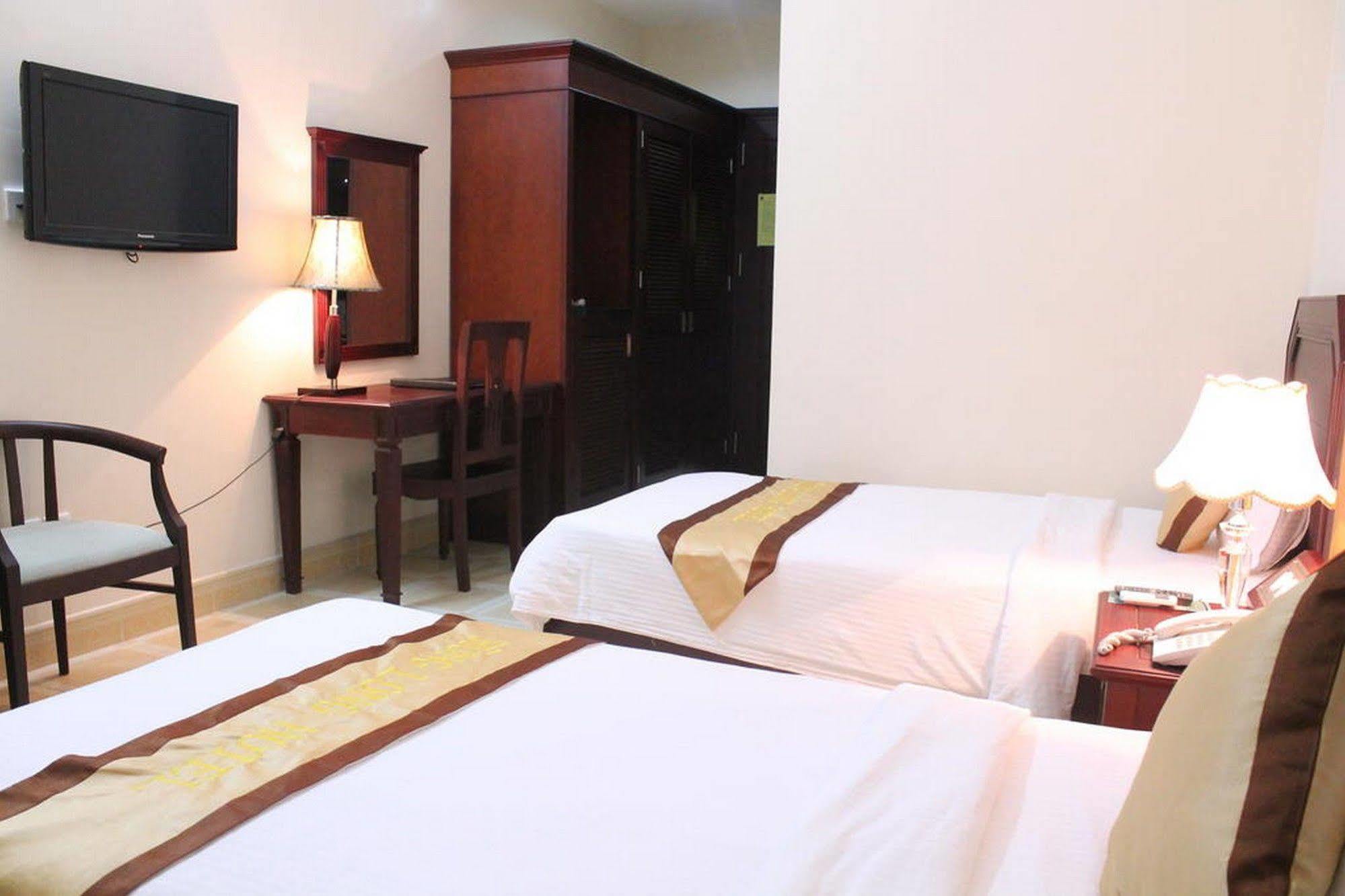 Hung Long Harbour Hotel Cat Ba Dong Khe Sau Dış mekan fotoğraf