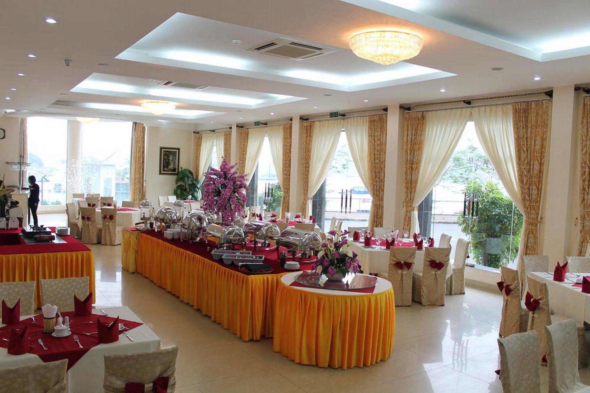 Hung Long Harbour Hotel Cat Ba Dong Khe Sau Dış mekan fotoğraf